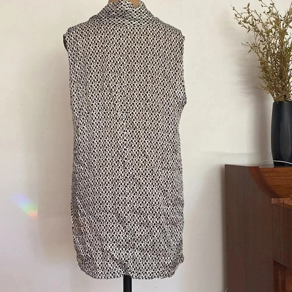 Lafayette 148 tank blouse sz L 100% silk great condition - Picture 3 of 6
